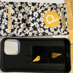 iPhone 13 ProMax Loopy Case, Daises, Lefty